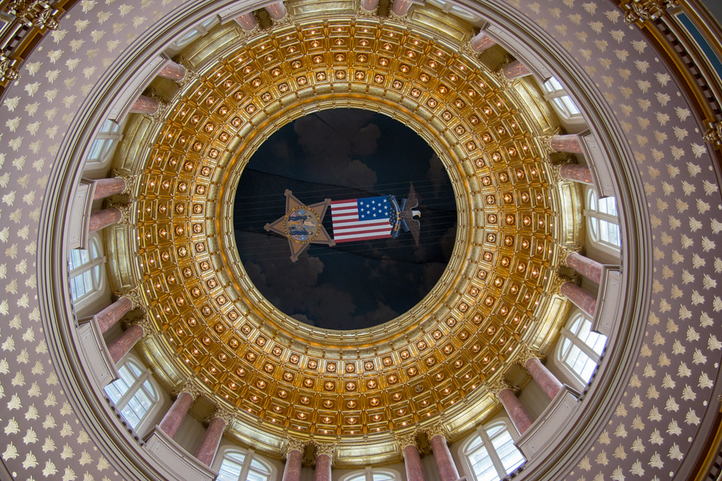 Dome inside the Iowa State capitol building