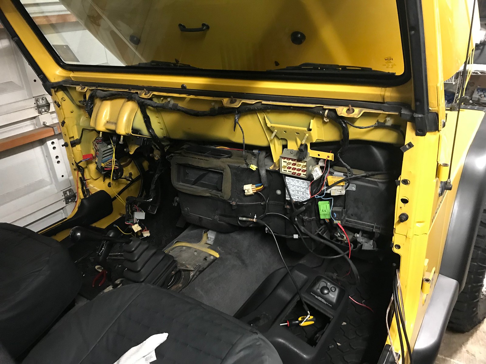 Introducir 76+ imagen 1997 jeep wrangler heater core replacement