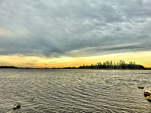 Clouds over lake 3-20180309