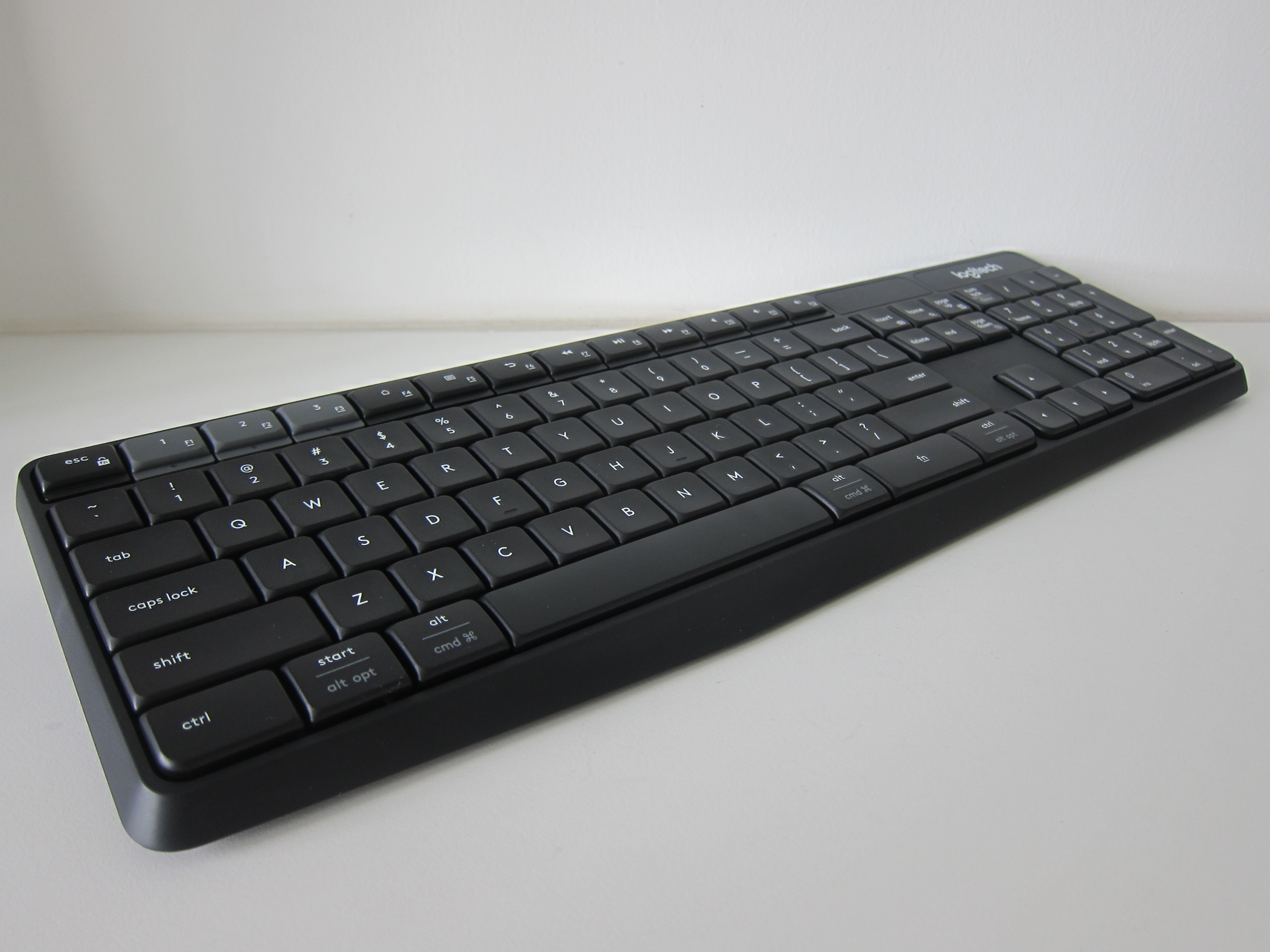 K375s Multi-Device Keyboard Stand Combo « | lesterchan.net