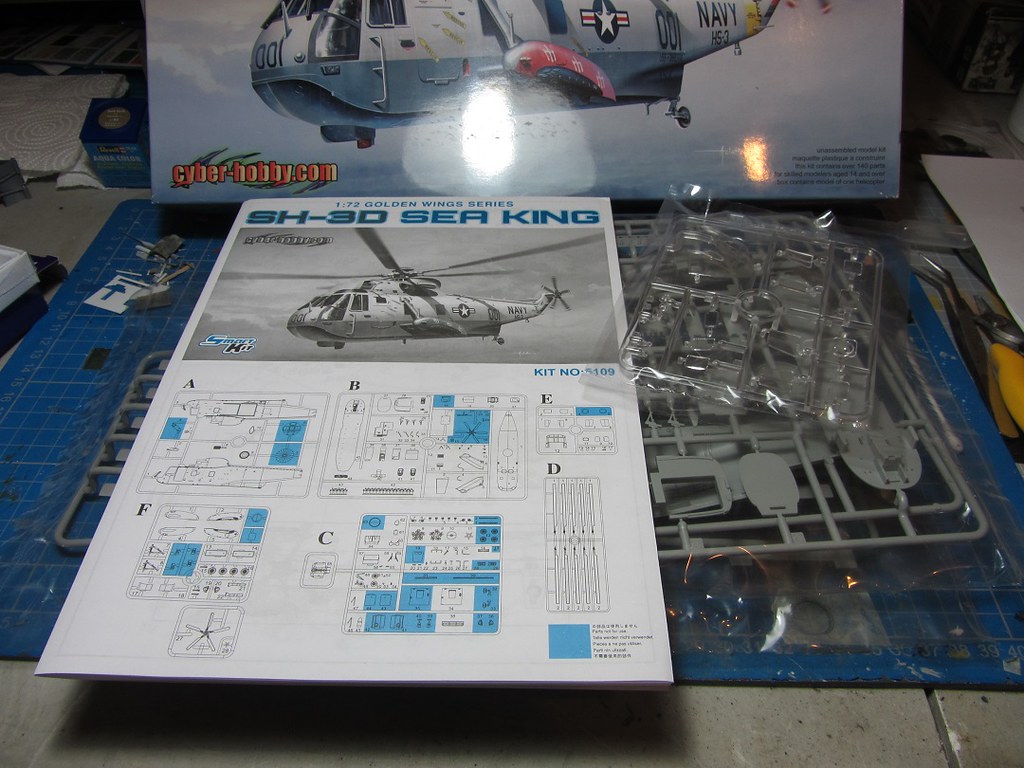 1/72 Cyber Hobby SH-3D Sea King Apollo 11 - DONE - Carriers Ahoy! GB ...