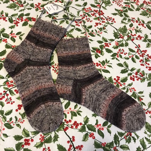 Kandy’s socks knit using Bergere de France Goomy 50 in Imprim Prun