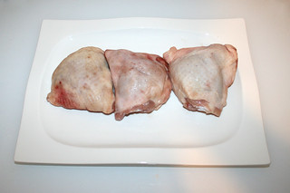 01 - Zutat Hähnchenoberschenkel / Ingredient chicken thighs