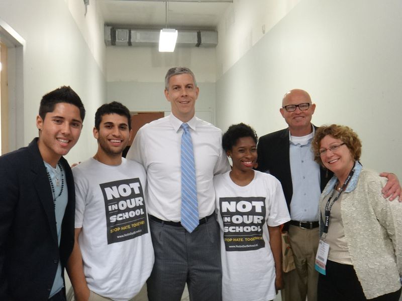 Arne Duncan and NIOS Team and Presenters from the Discovery Summit