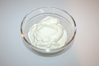 05 - Zutat Sauerrahm / Ingredient sour cream