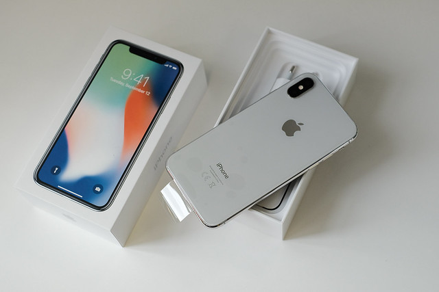 Apple iPhone X