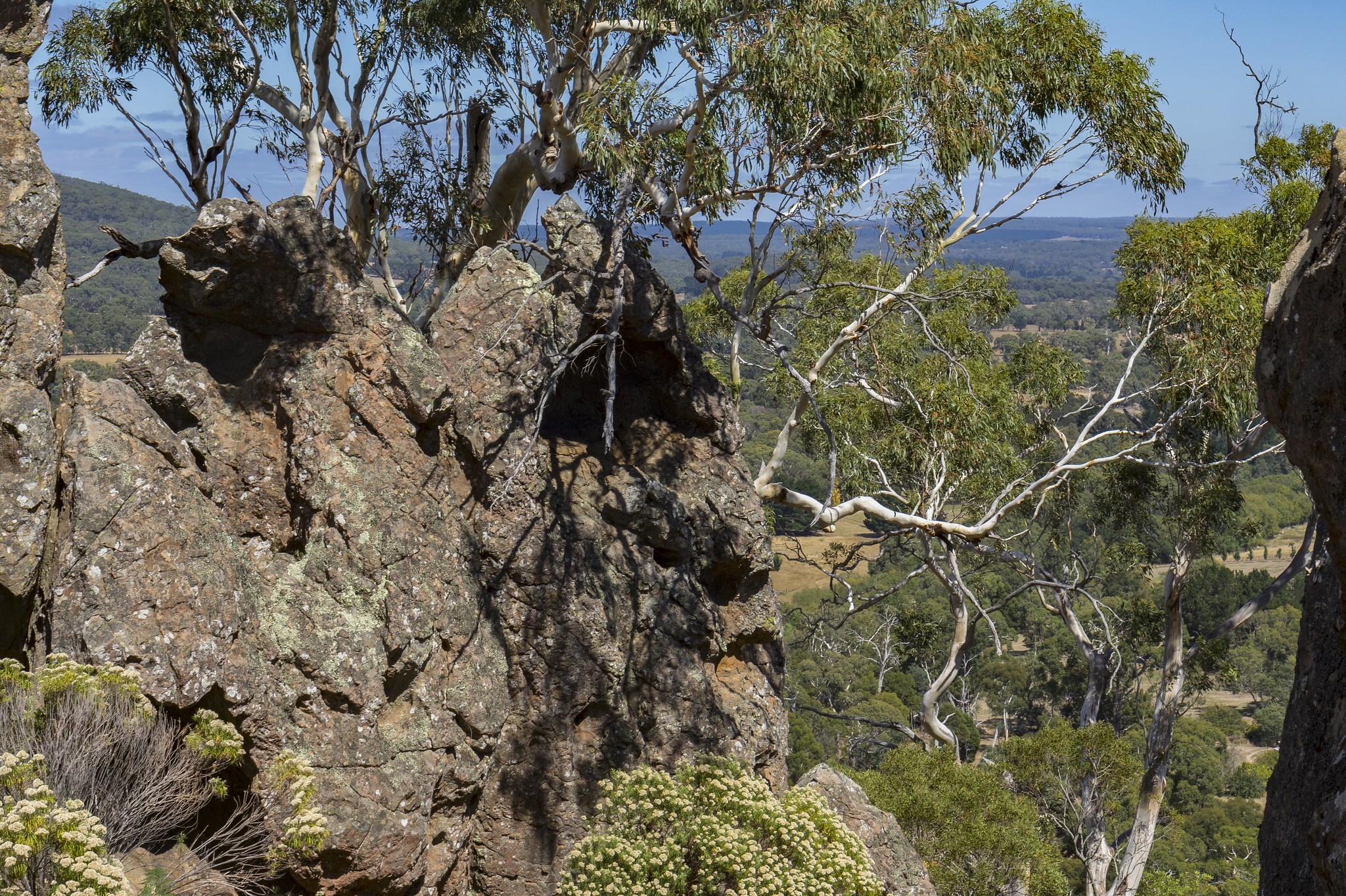Hanging Rocks Возле Мельбурна