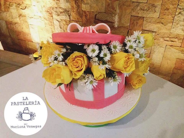 Cake by La Pastelería por Mariana Venegas