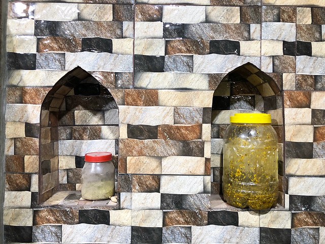 The Art of Pickling in the Taaq, a Disappearing Element in Hypernative Architecture