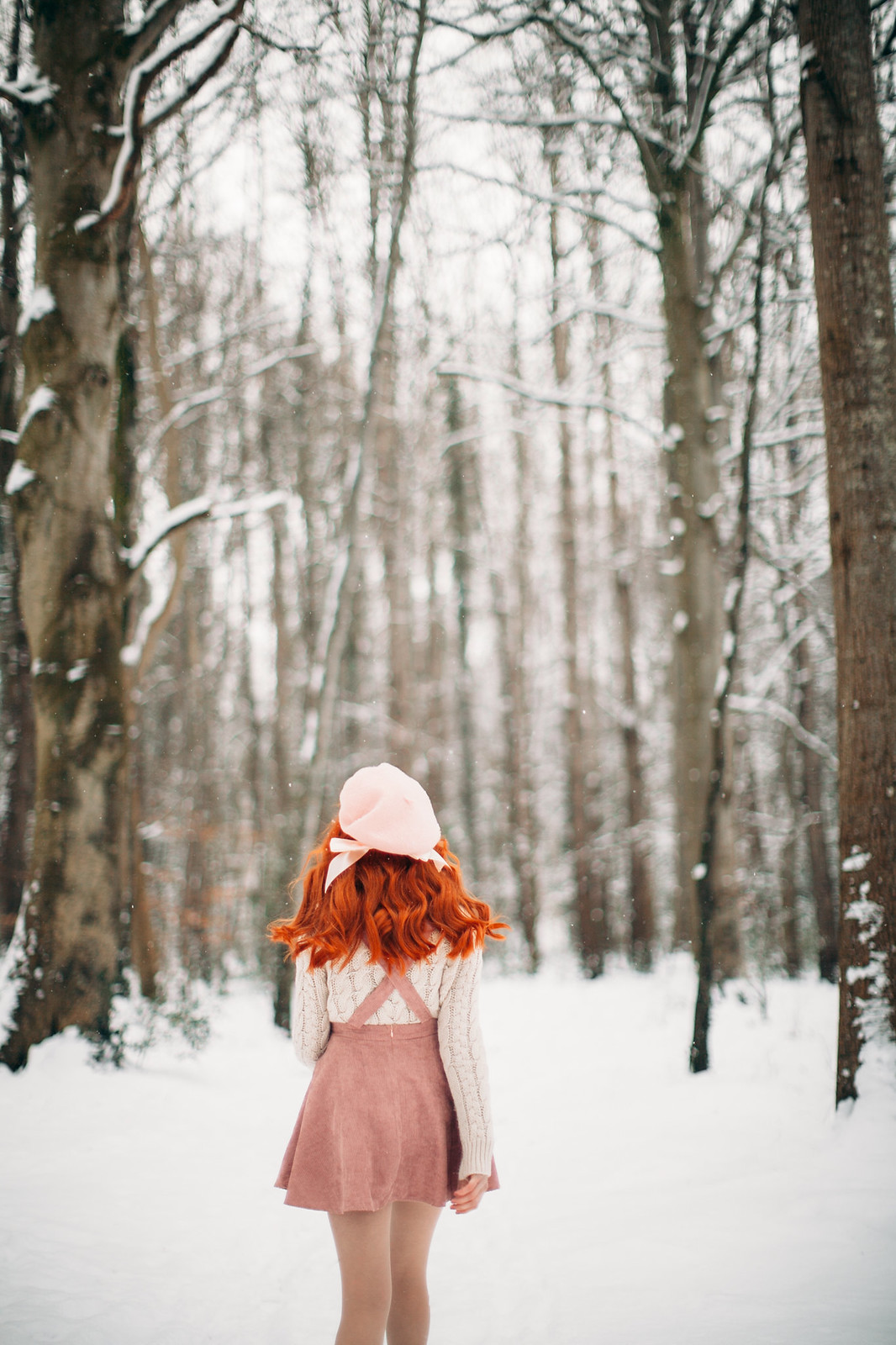 snow, snow day, pink beret, pastel snow outfit, pastel winter outfit
