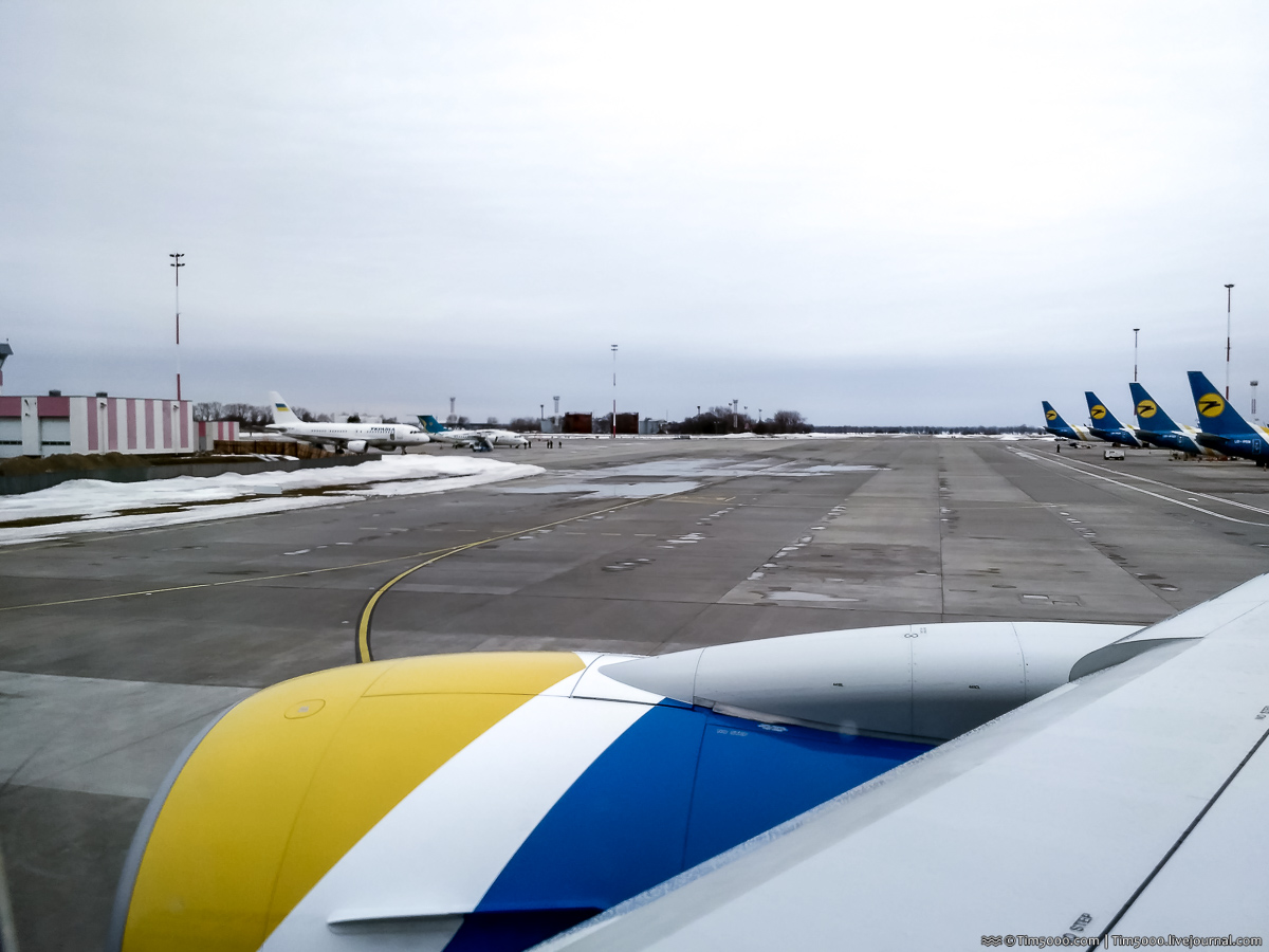 Boeing 777-200ER МАУ во Львове!