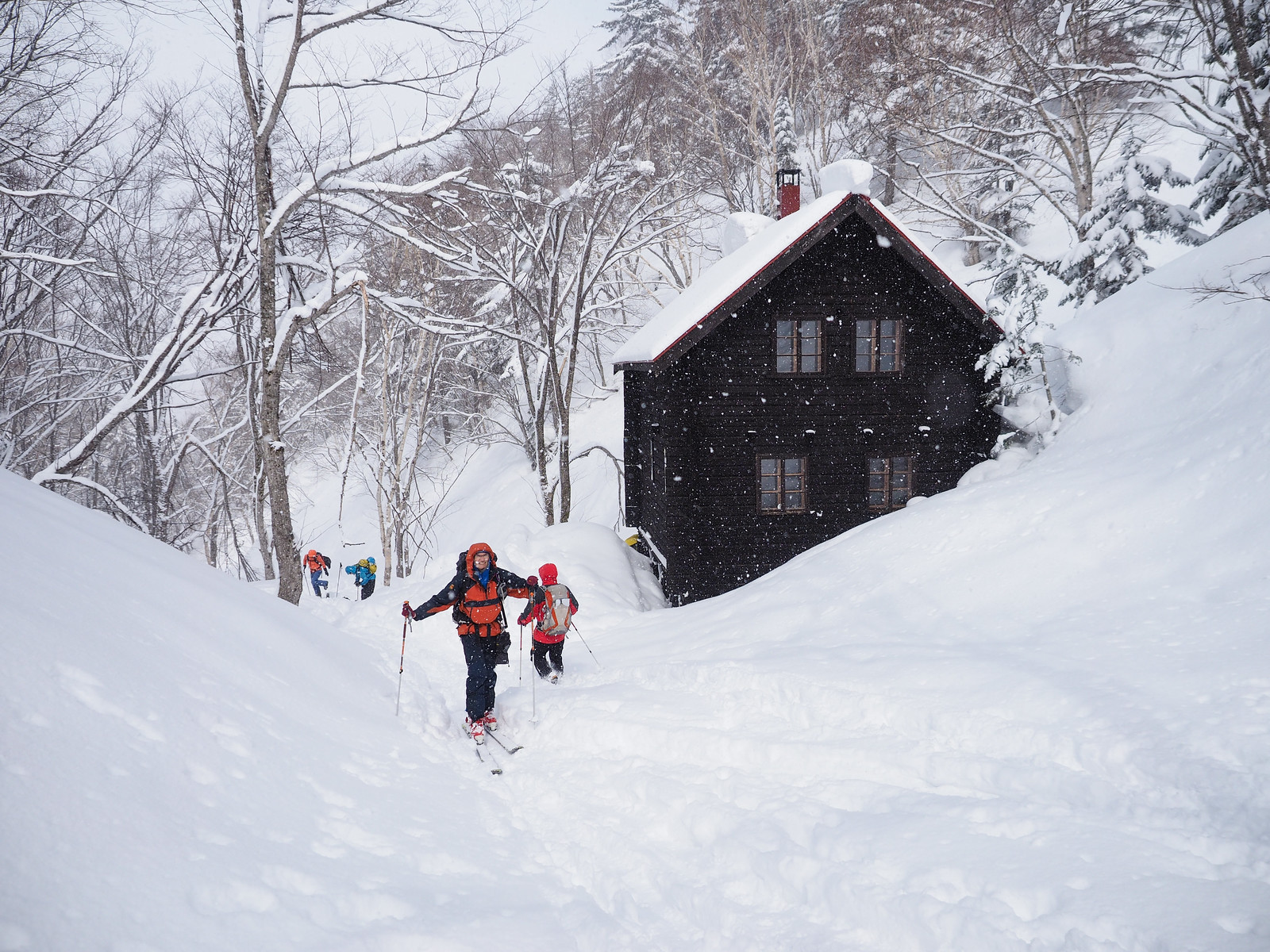 Mt. Sapporo Hiyamizu Hut ski touring (Hokkaido, Japan)