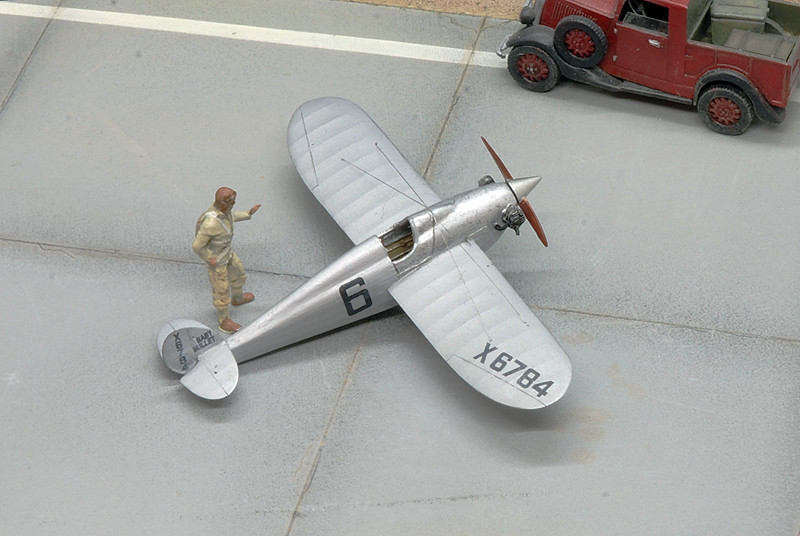 Farman 370 - gros moteur et petites ailes... Une petite série de racers... Et un Gee Bee et un Nieuport 42S - Page 7 39745698435_bb1512394b_b