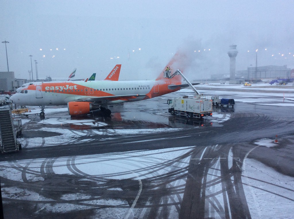 De-icing the planes Manchester