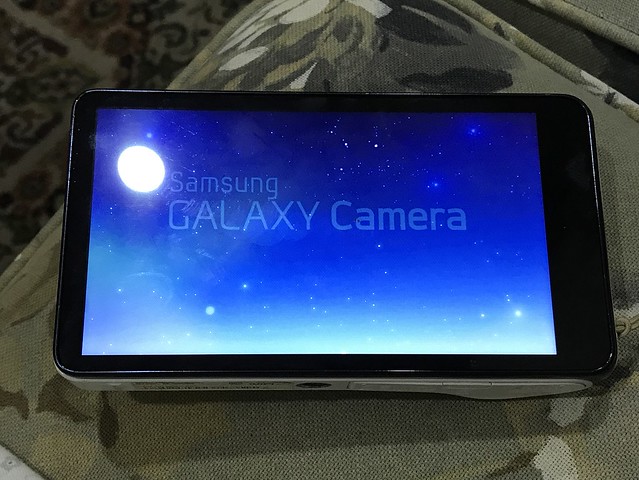 Samsung Galaxy Camera wide screen