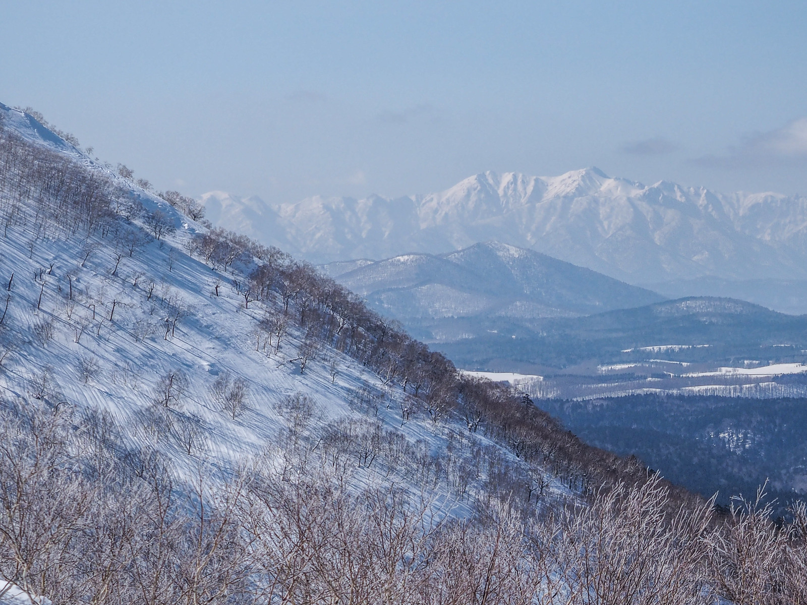 Mt. Sahoro and Sahoro Sanso Hut ski touring (Hokkaido, Japan)