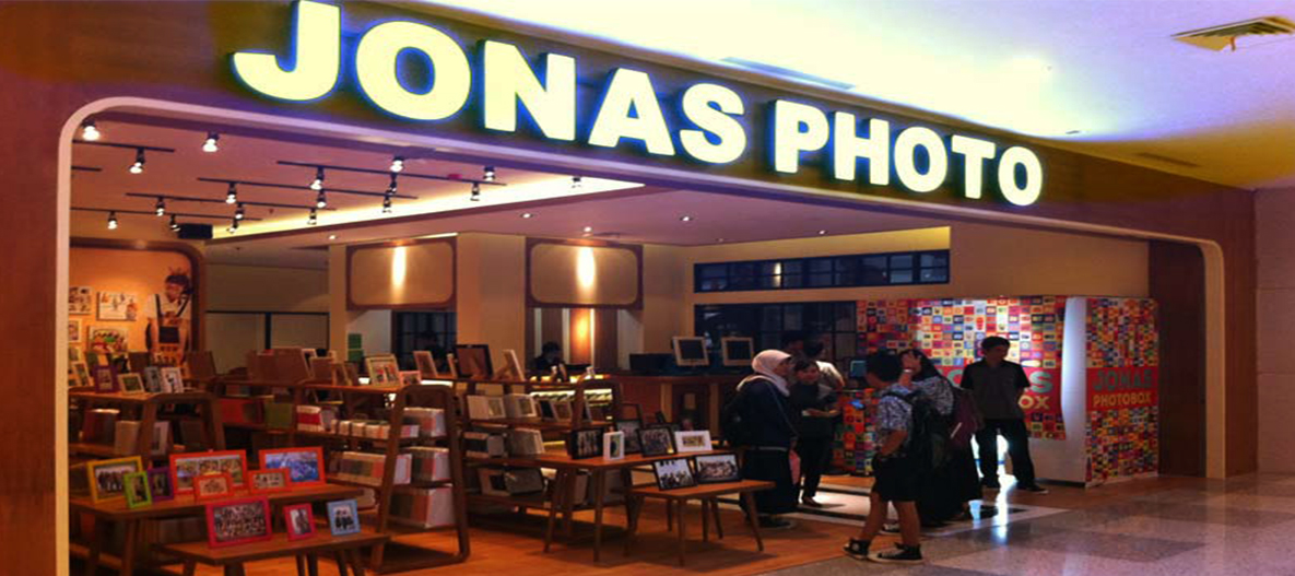  Jonas  Photo  Festival City Link Store RegistryE