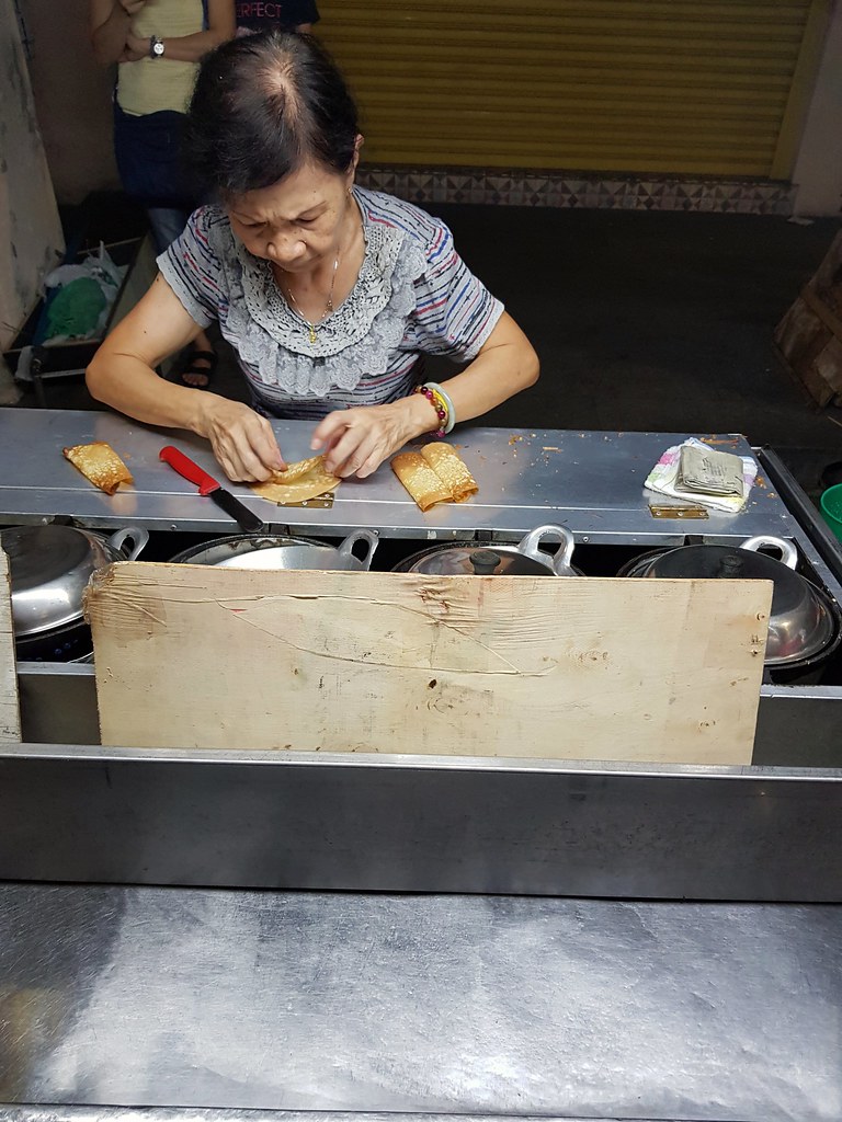 Apom Egg Whaffles rm$0.50/pc @ 294A Chulia St. Night Hawkers, Georgetown Penang