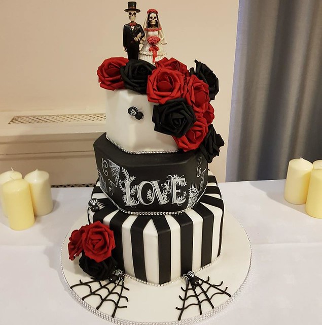 Cake by Cardam Signature Cakes, of Ashill Norfolk
