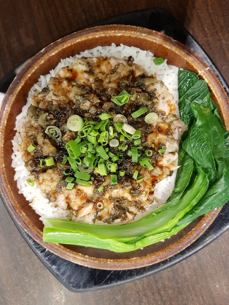 梅菜肉饼蒸饭 Steamed rice and miced pork w/preserved vegetables rm$9.20 @ Kim Zen Restaurant 金山捌虎 at PJ Atria Shopping Gallery SS22