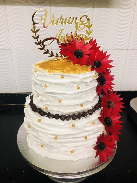 Wedding Cake by Yurekha Vinoth