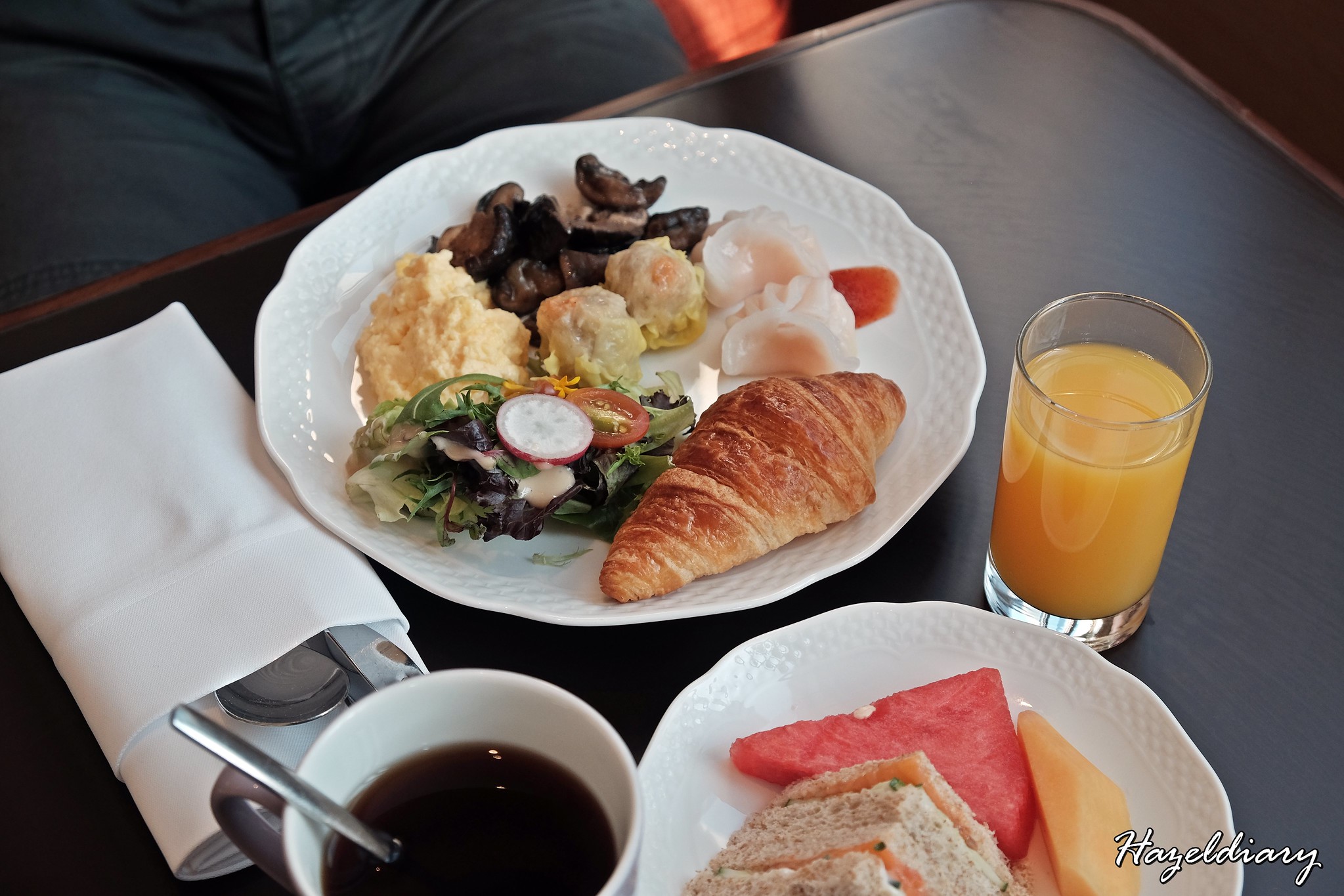 Swissotel Merchant Court-Executive Lounge-Breakfast-1