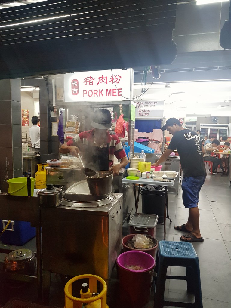 @ Night Pork Noodle Stall 夜市猪肉粉档 at 新永顺茶餐室 Restoraan Weng Soon Jaya USJ17