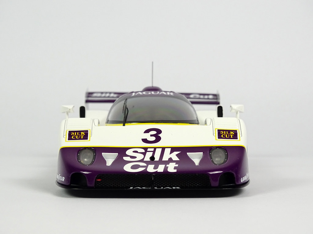 MCW Jaguar XJR-11 Suzuka 1990 1/18 | DiecastXchange Forum