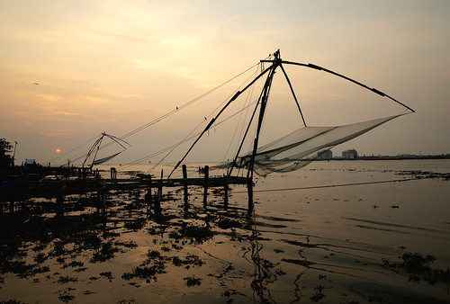 chinese fish fishing nets cochin india lift coast coastal southern sunset sun set shore operated net cantilever fishermen kev gregory canon 6d mark ii asia asian