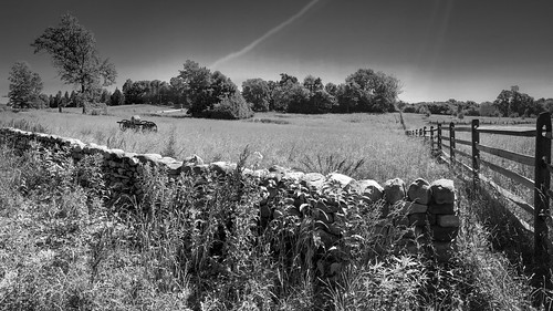 grass usa landscape meadow canon gettysburg clear tree panorama forest military sky monochrome wall ©edrosack pennsylvania fence armedforces blackandwhite grayscale us field battlefield