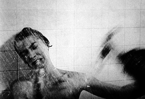 78.52 - Hitchcock's Shower Scene - Screenshot 3