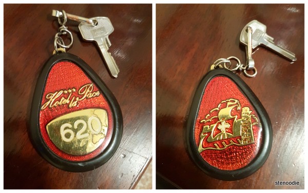 Hotel La Pace key and keychain