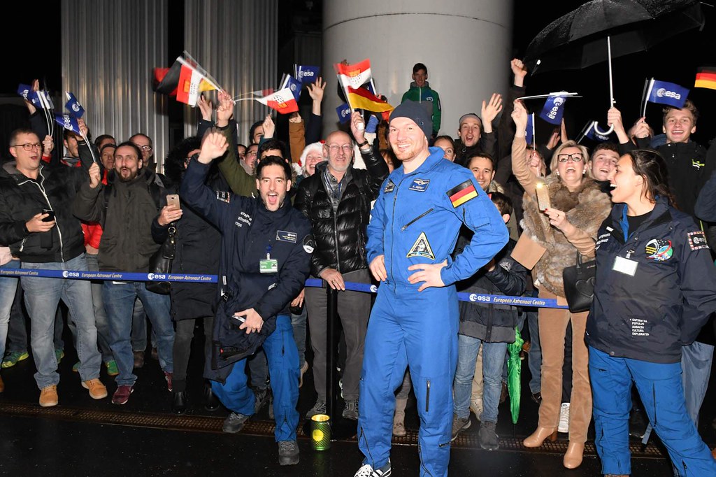 Alexander Gerst arrives at Cologne after second spaceflight