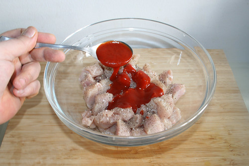 21 - Sriracha-Sauce addieren / Add sriracha sauce