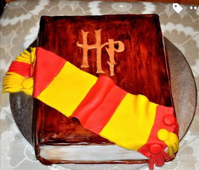 Harry Potter Theme Cake by Amy Dalrymple