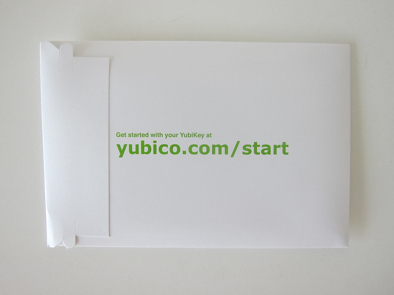 Yubico YubiKeys Series 5 - Media Drop Package - Back