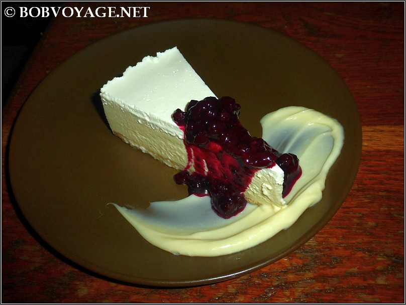 עוגת גבינה אפויה ניו יורק סטייל ב- קפה נואר (Cafe Noir)