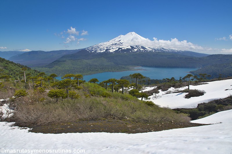 Araucanía I: Por los volcanes, lagos y araucarias de Malalcahuello, Conguillío y - Por el sur del mundo. CHILE (10)