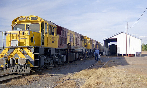 trainsdieseltrainscarriagesrailgoodsshedtrainsdieselqrtrainsdieselcarriagesgoodsshedqr alpha queensland