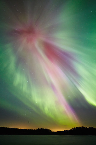finland amazing astronomical astronomy atmosphere aurora auroraborealis colors dramatic dusk glow green ice lake light lights magnetic mysterious nature night nordic northern northernlights peaceful phenomenon polar polarlights reflection sky solar space star storm surreal vibrantcolor weather winter