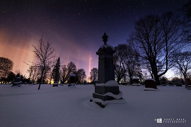 A look back at rare, pre-dawn light pillars ascending over cemetery headstones in Southampton, Ontario captured last December! The temperature was near -30c, quite the contrast from this month. #southamptonontario #southampton #lightpillars #landscapephot