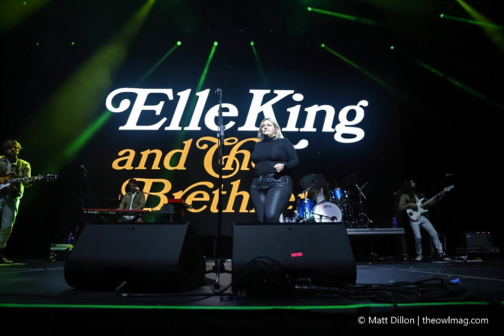 Electric Christmas: Elle King @ Golden 1 Center, Sacramento 12/6/2018