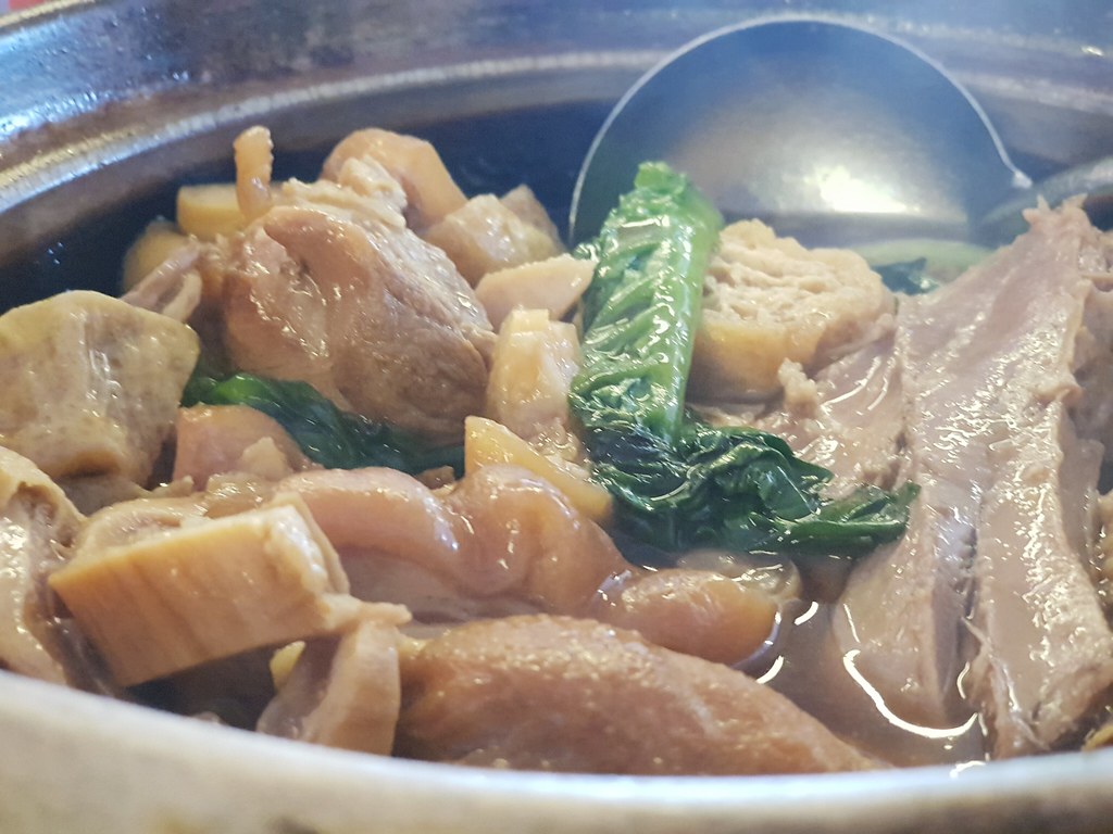 瓦煲肉骨茶 Claypot Bak Kut Teh rm$15/pax @ 顺成茶骨饭店 Soon Seng Restaurant Klang