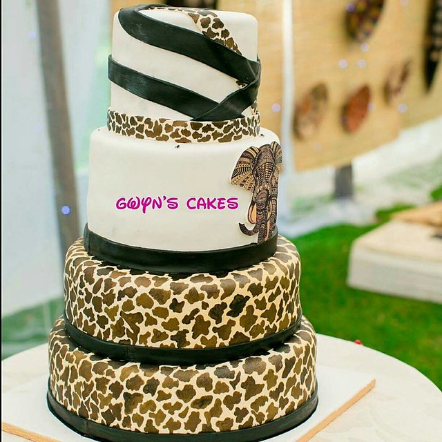Cake by Gwyn's Cakes