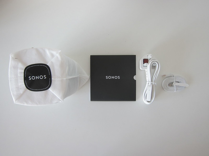 Sonos One (White) - Box Contents