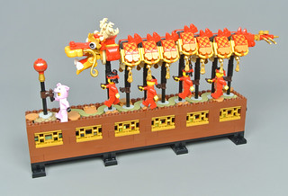 Lego dragon store dance set