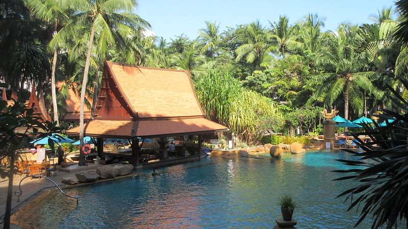 AVANI Pattaya Resort gardens