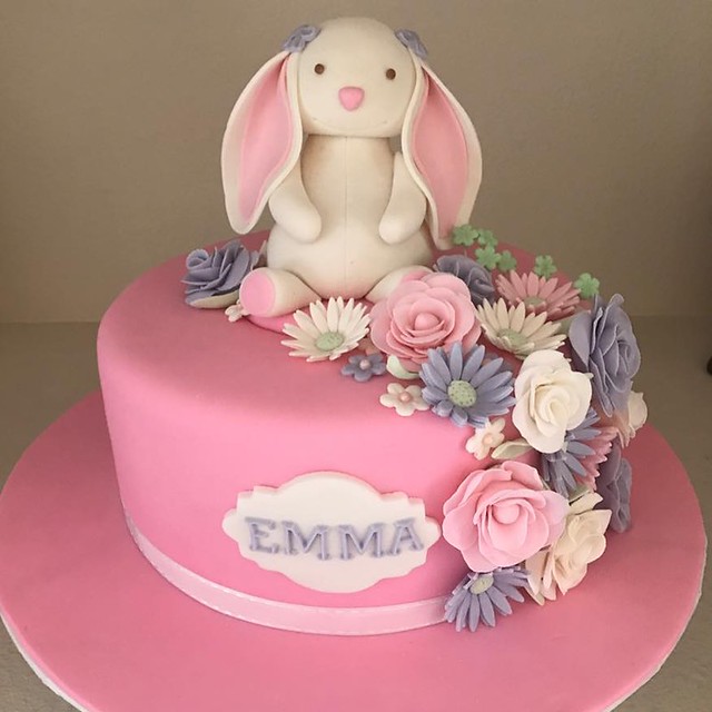 Cake by Nana's Cakes