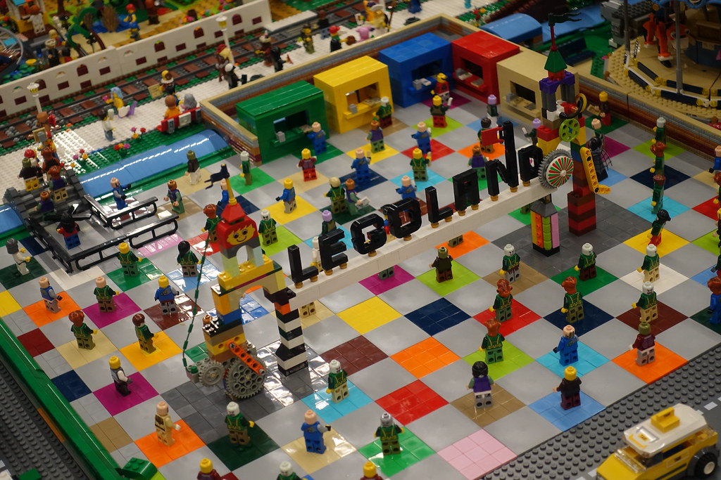 Legoland Freizeitpark (by Oliver Weiß, ~ 350,000 pcs)