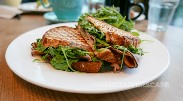 Prado Cafe/roast beef sandwich